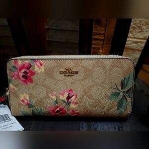 COACH Signature Canvas long zip around flower Wallet MINT !